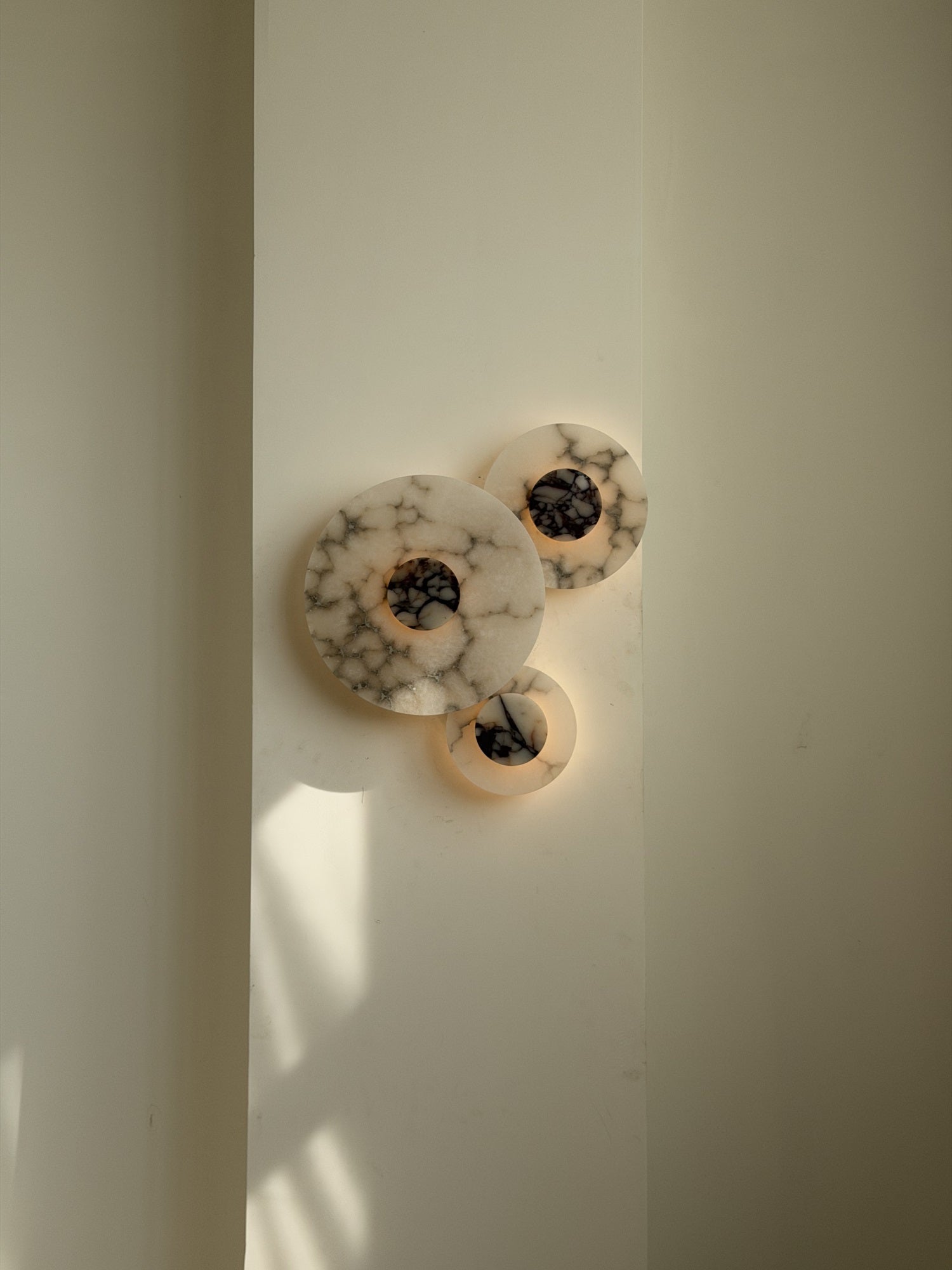 Viraisina Wall Lamp