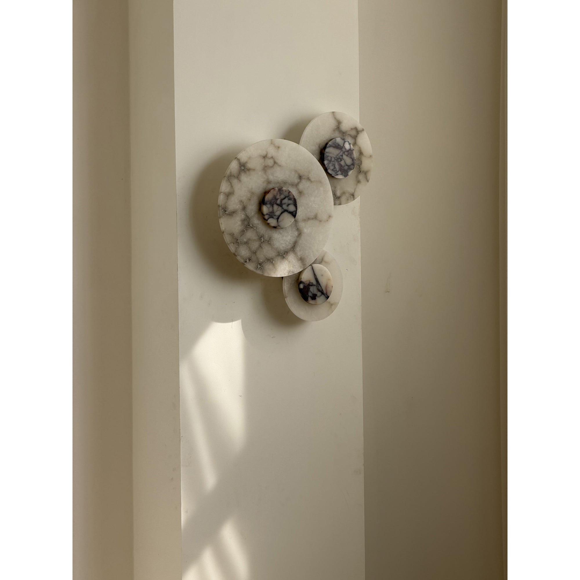 Viraisina Wall Lamp