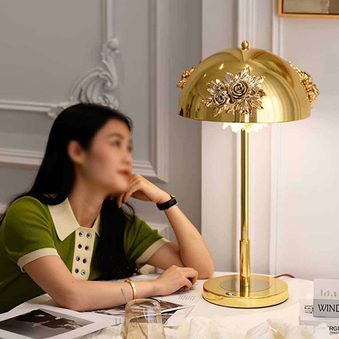 Uvaris Romantic  Crystal Table Lamp