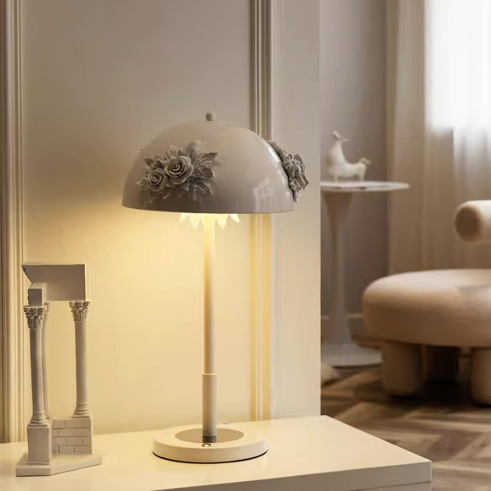 Uvaris Romantic  Crystal Table Lamp