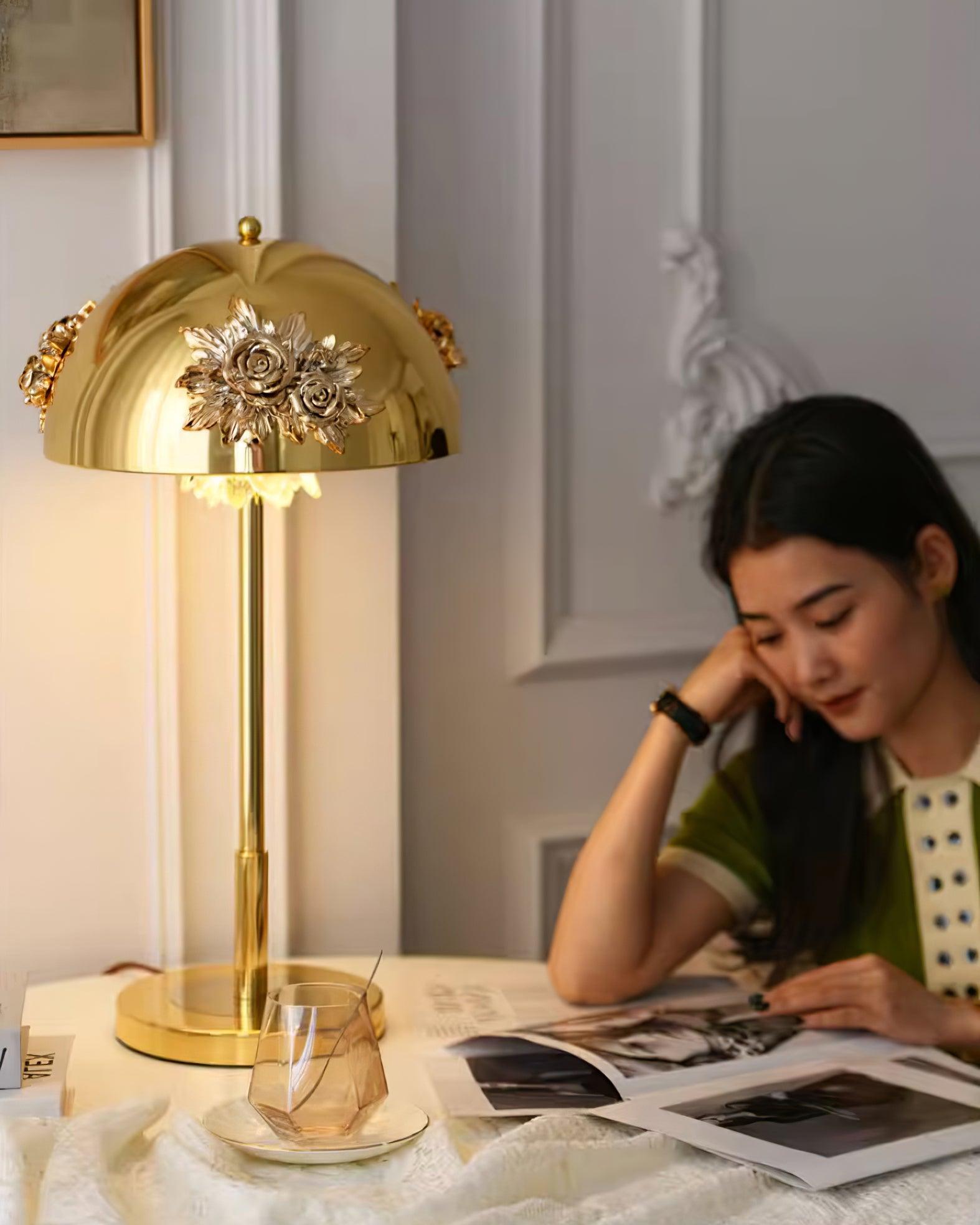 Uvaris Romantic  Crystal Table Lamp