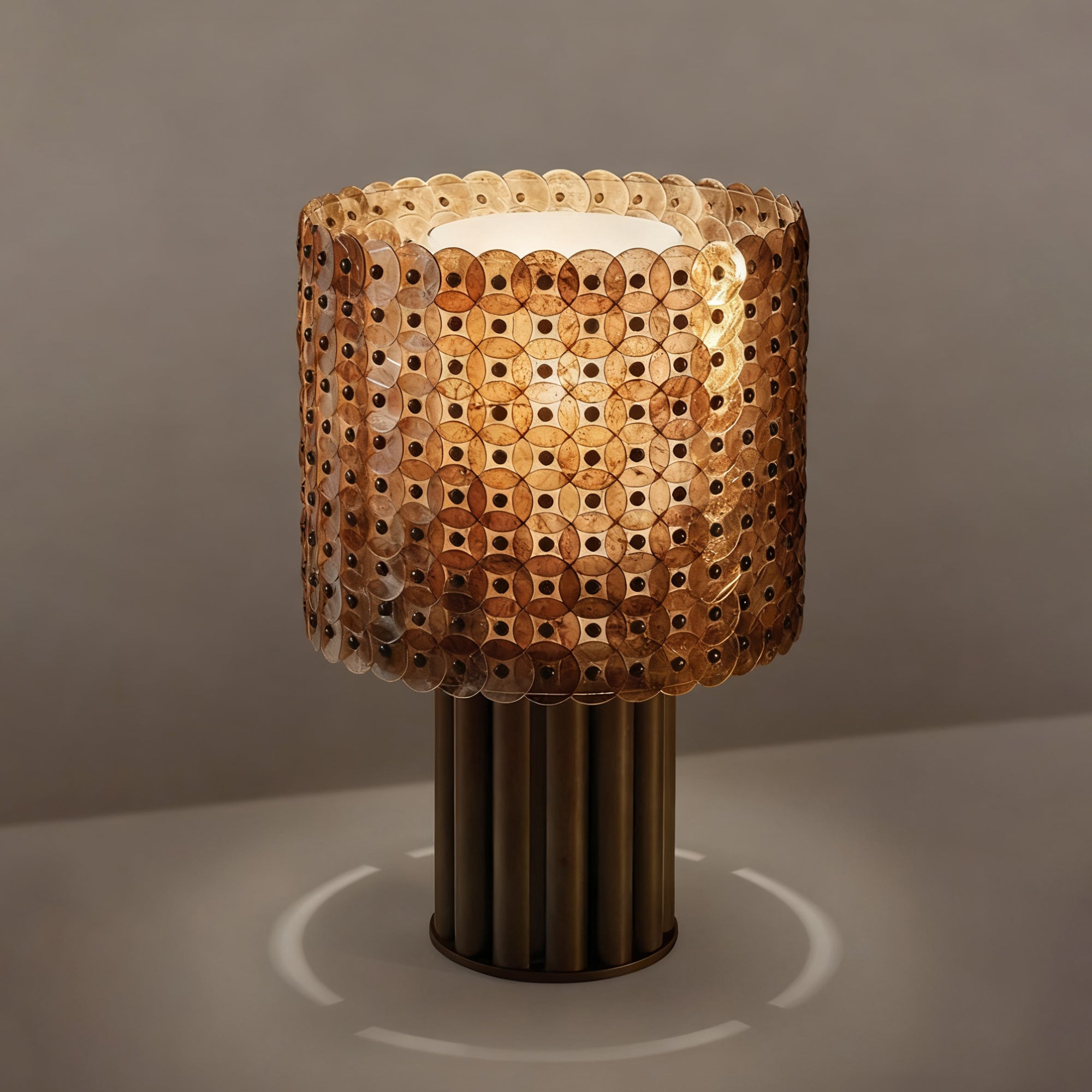 Calaliella Disc Lattice Table Lamp