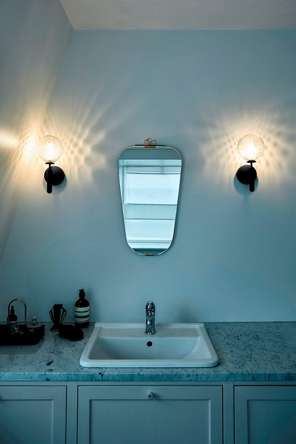 Kynlo Wall Lamp Plug In Glass Globe Nordic