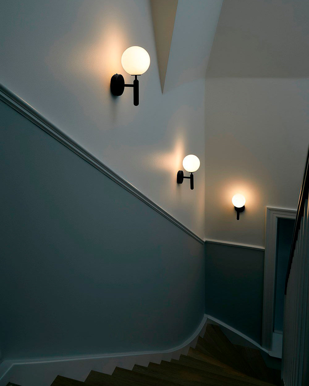 Kynlo Wall Lamp Plug In Glass Globe Nordic