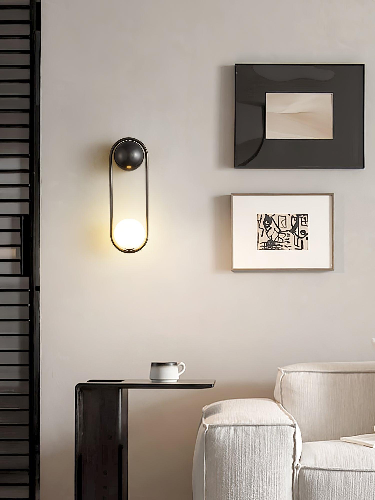 Solarine Radiain Brass Minimalist Wall Lamp