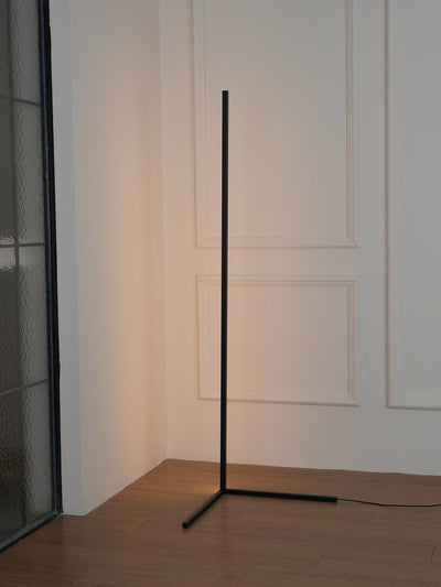Seleina Minimalist Floor Lamp