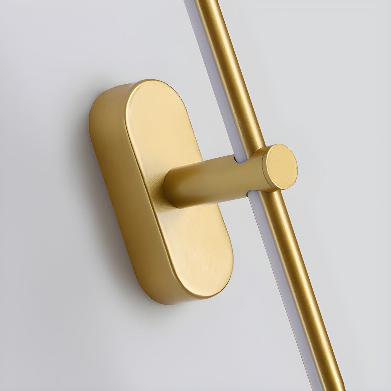 Lustra Wall Lamp Linear Minimalist