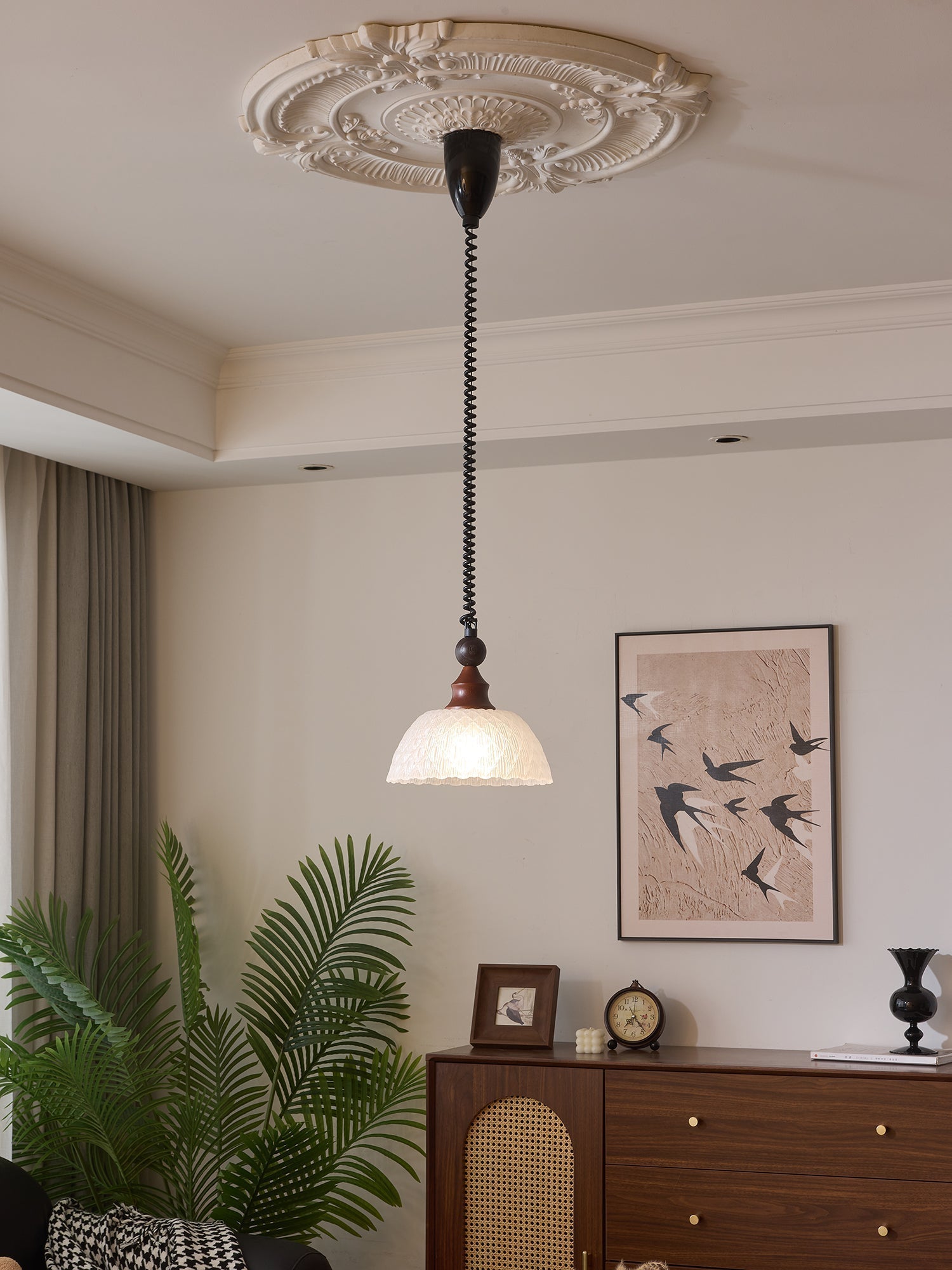 Nydoreth Elegance Vintage Art Wood Pendant Lamp