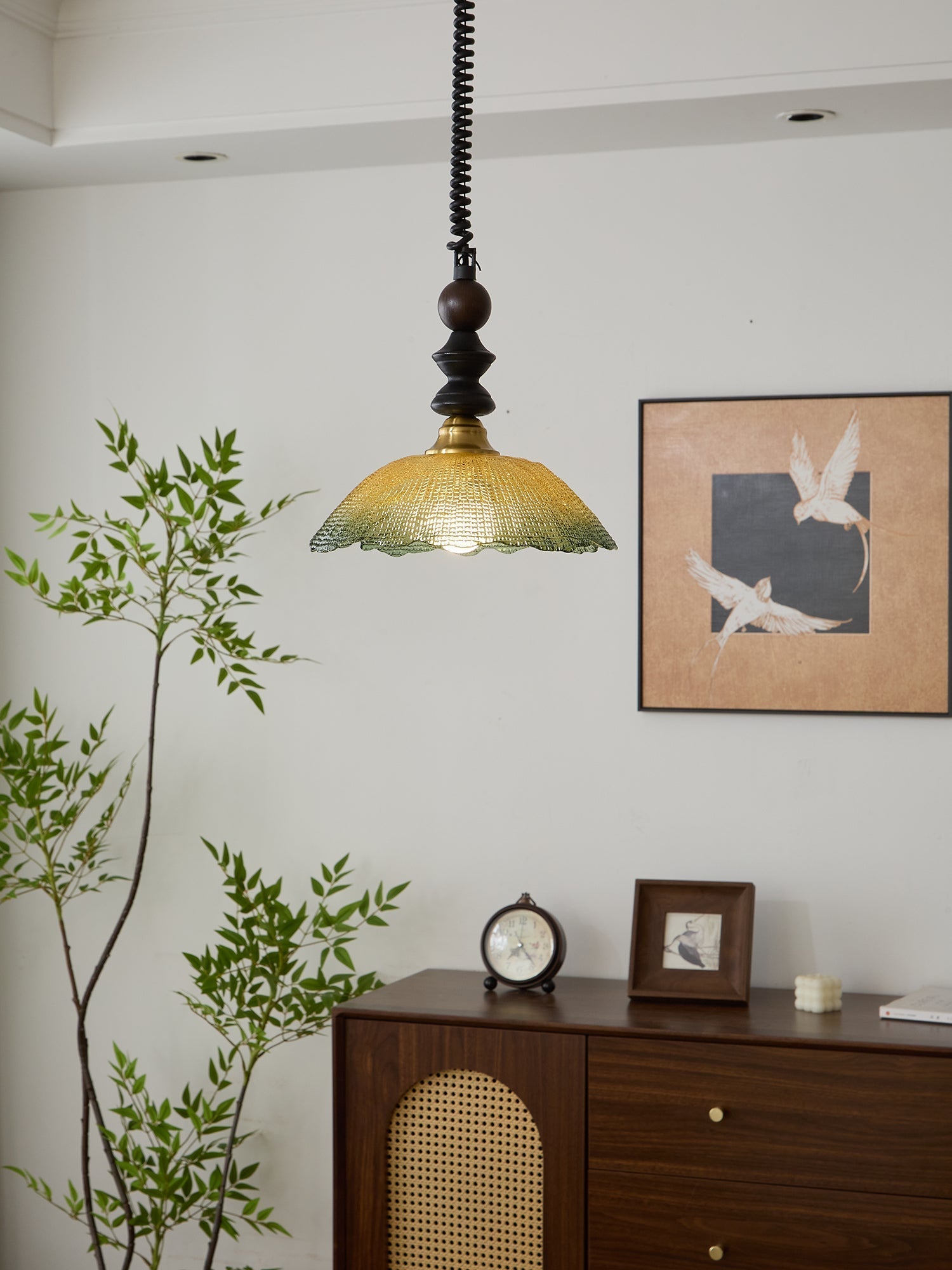 Nydoreth Elegance Vintage Art Wood Pendant Lamp