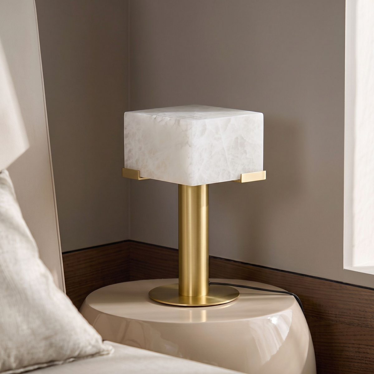 Valenstone Alabaster Table Lamp