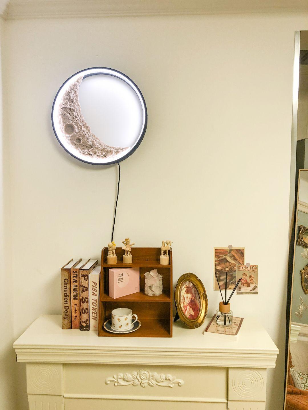 Dua Premium Nordic Art Resin Wall Lamp