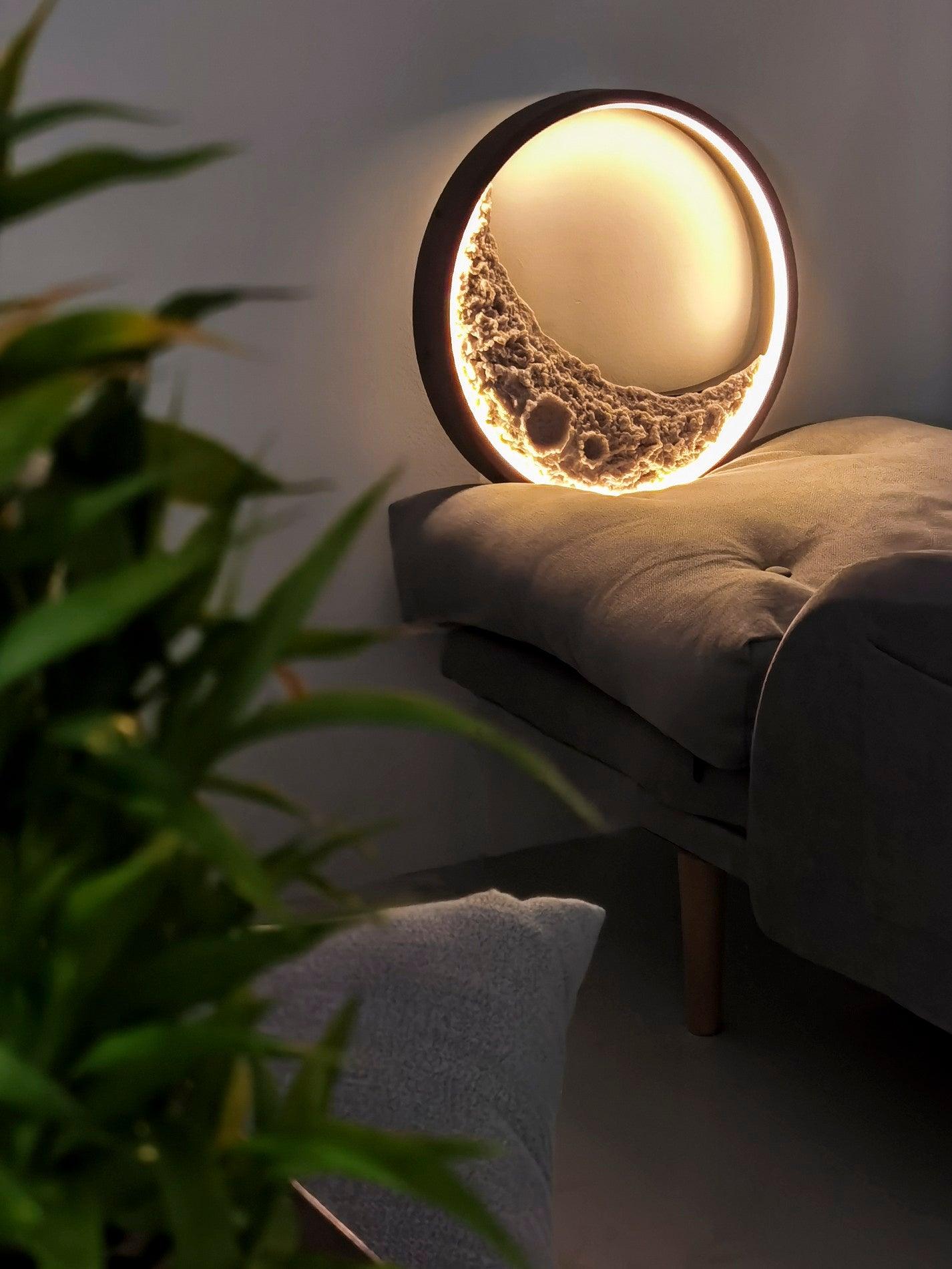 Dua Premium Nordic Art Resin Wall Lamp