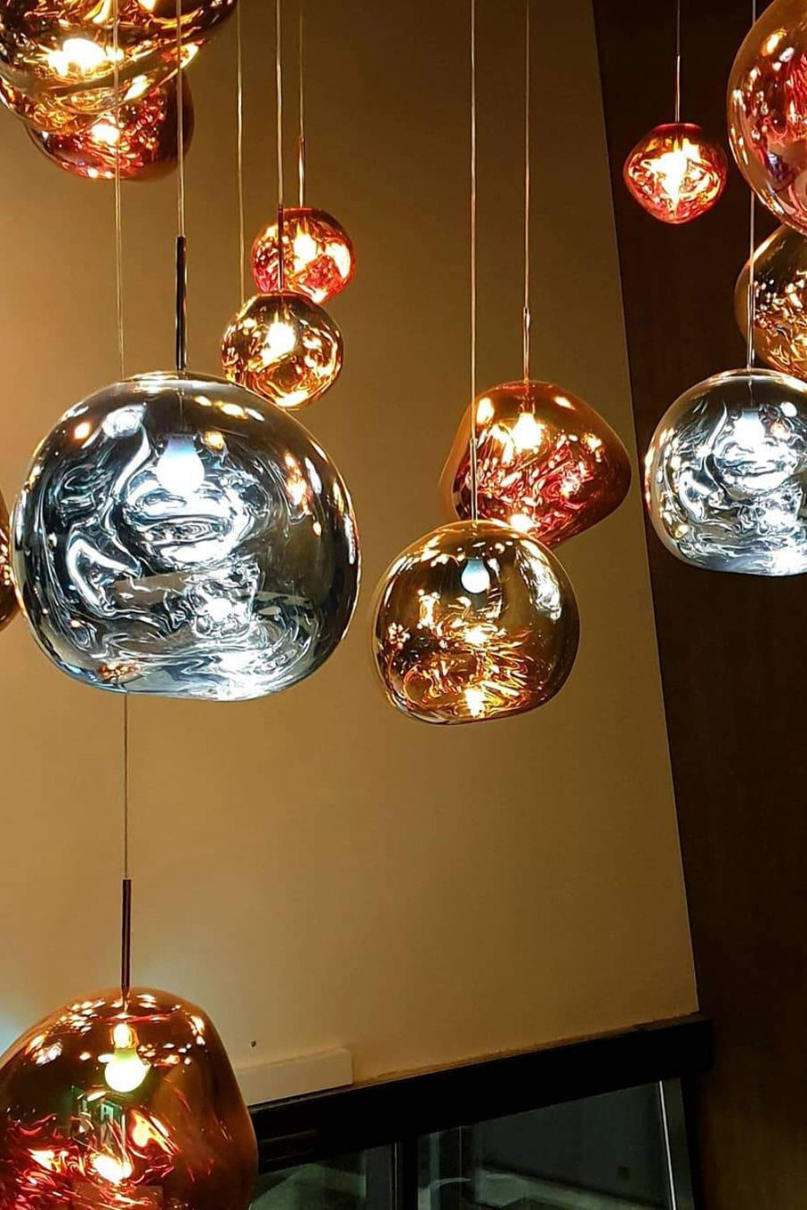 Aveneneria Spheres Pendant Lamp
