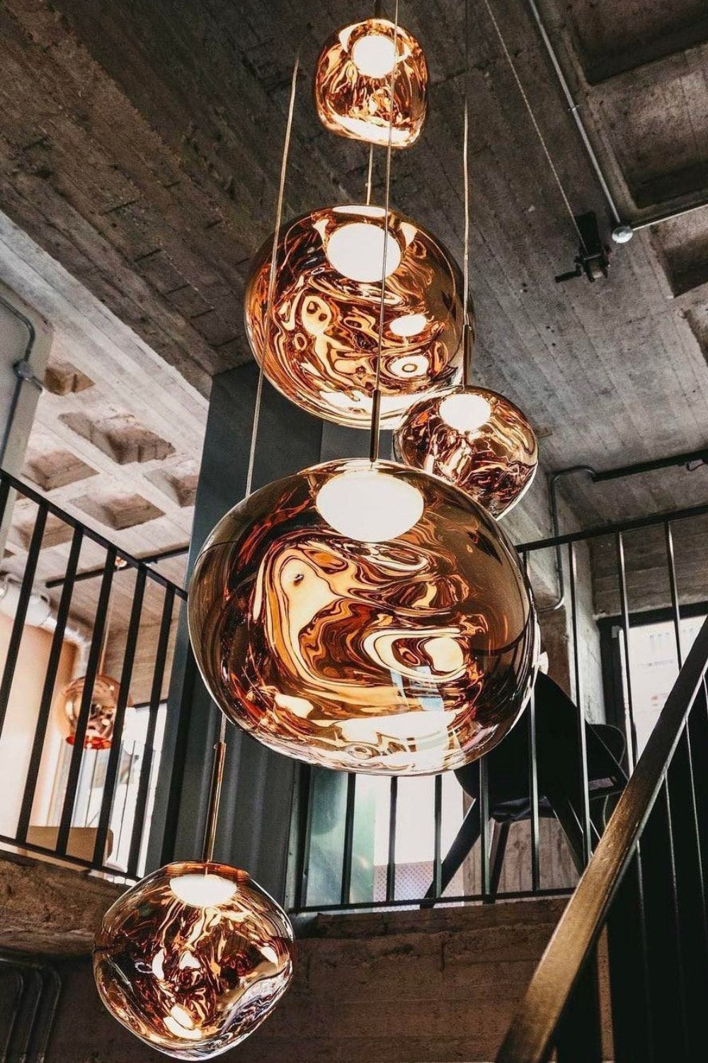Aveneneria Spheres Pendant Lamp