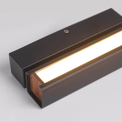 Olvynora Wall Lamp