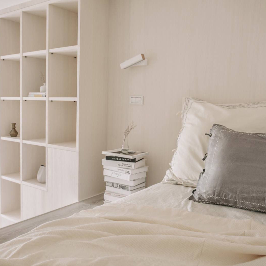 Olvynora Wall Lamp