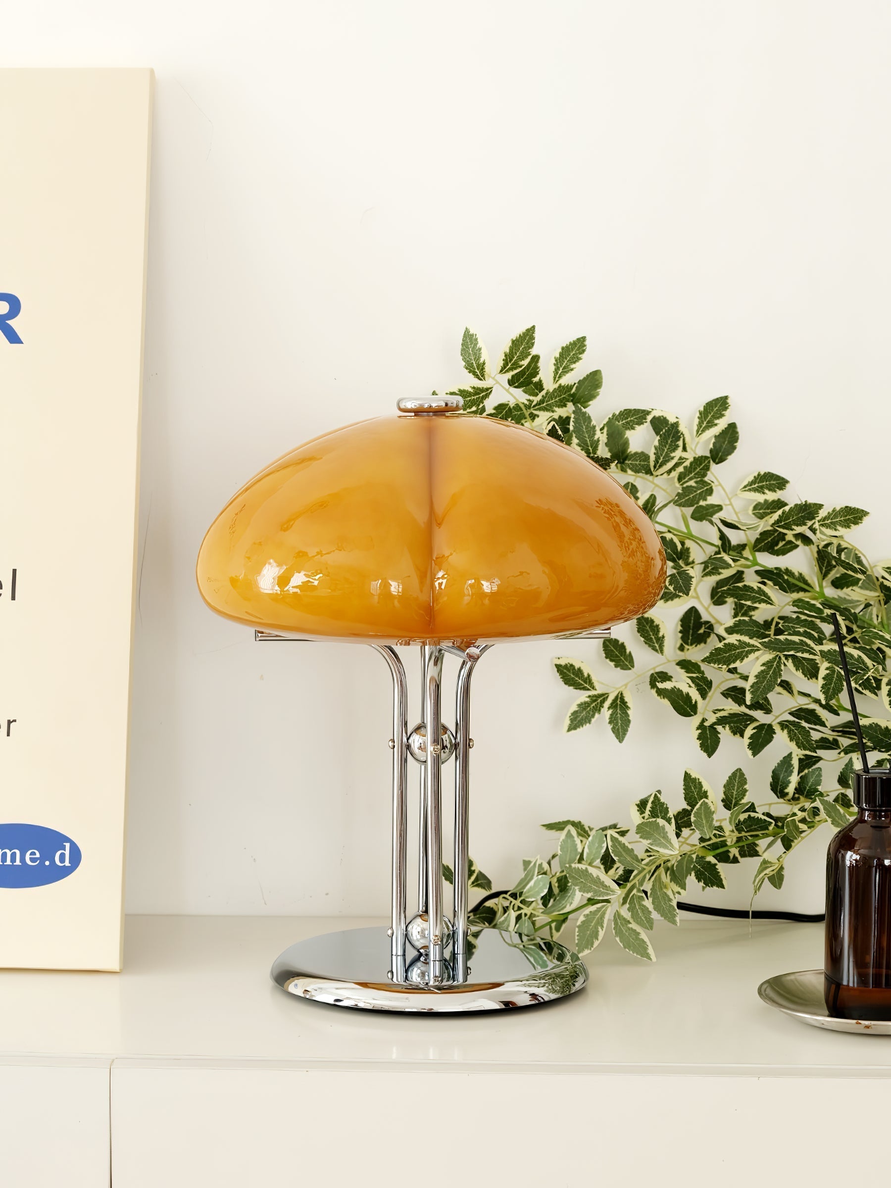 Lioreline Modern Table Lamp