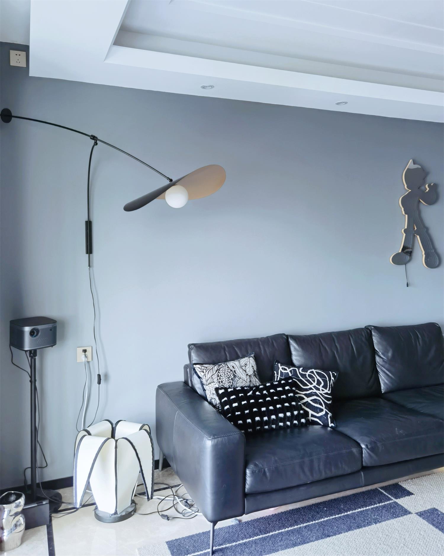 Tirove Glass Minimalist  Wall Lamp