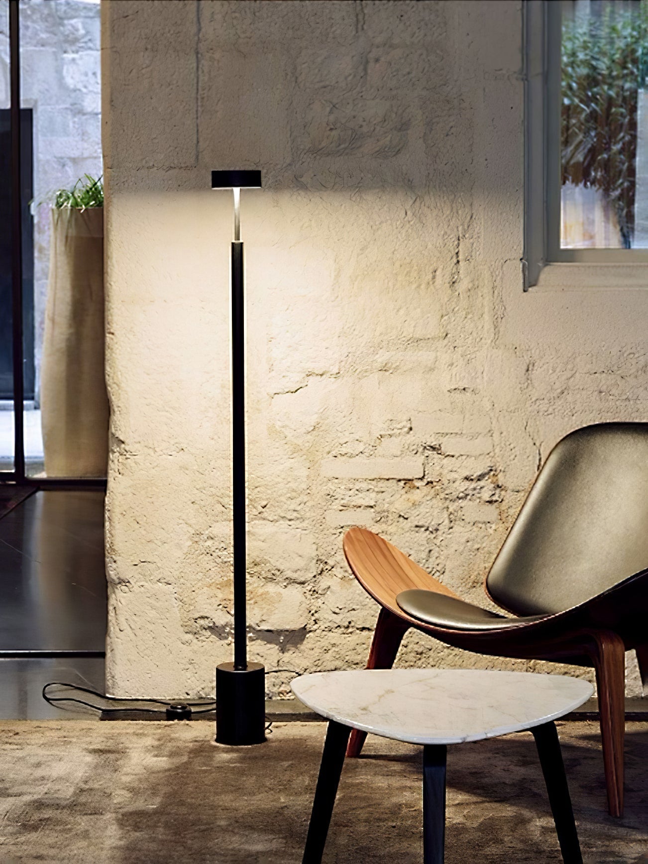 Circa Minimalist Rotatable Floor Lamp