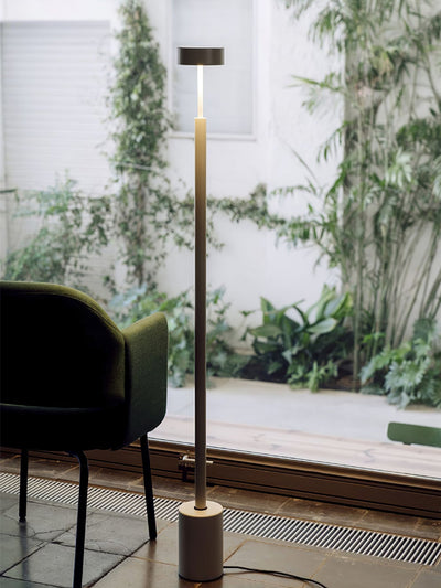 Circa Minimalist Rotatable Floor Lamp