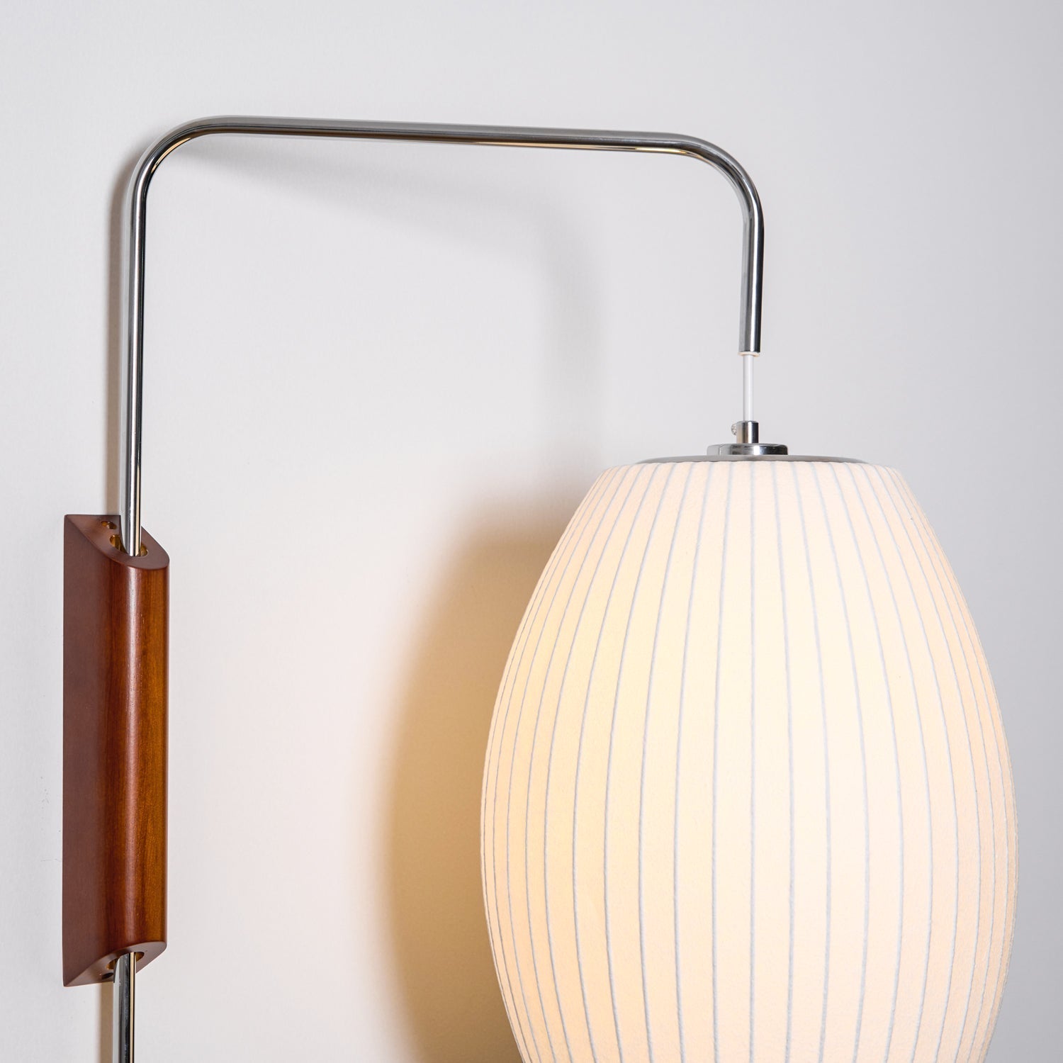 Lustra Wall Sconce Walnut Ball - Neutral Decor