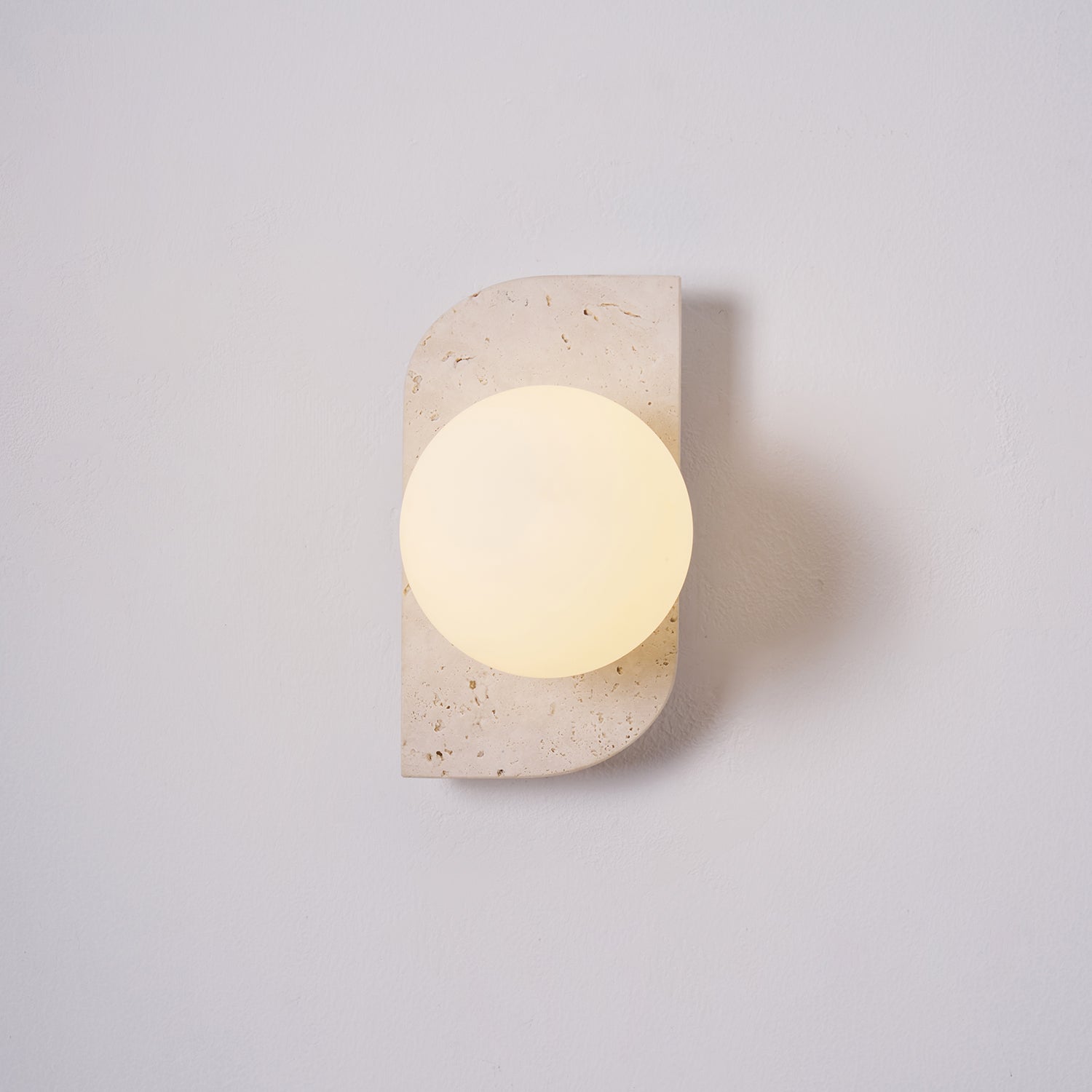 Serearia Minimalist Travertine Plug-In Wall Light