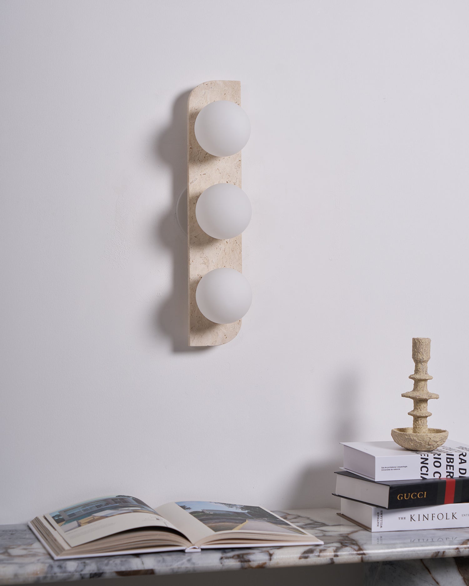 Serearia Minimalist Travertine Plug-In Wall Light
