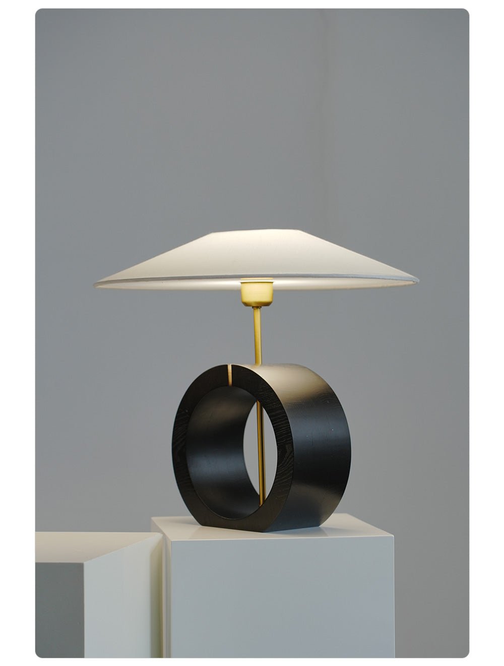 Arvek Table Lamp