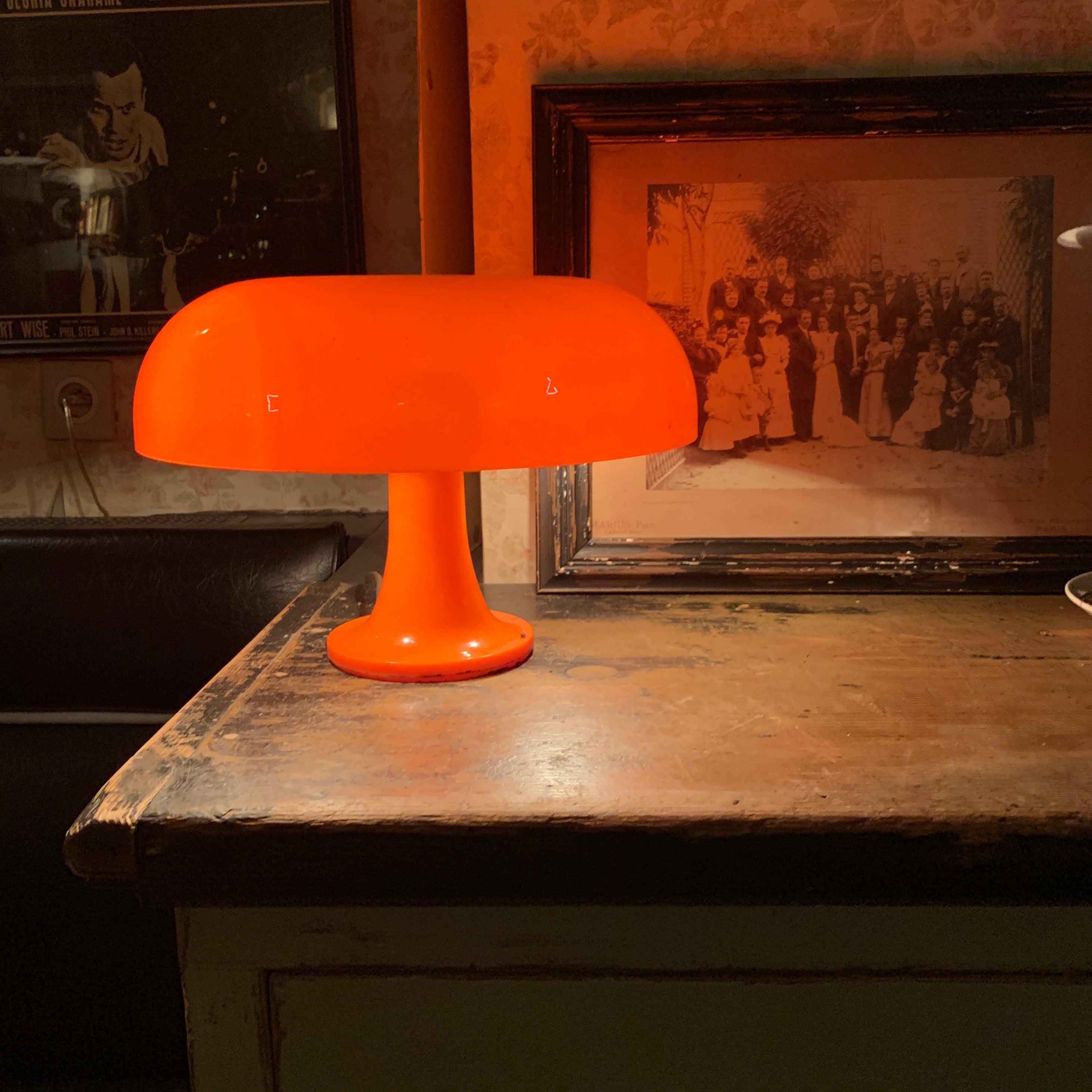Orelielia Playful Retro Table Lamp