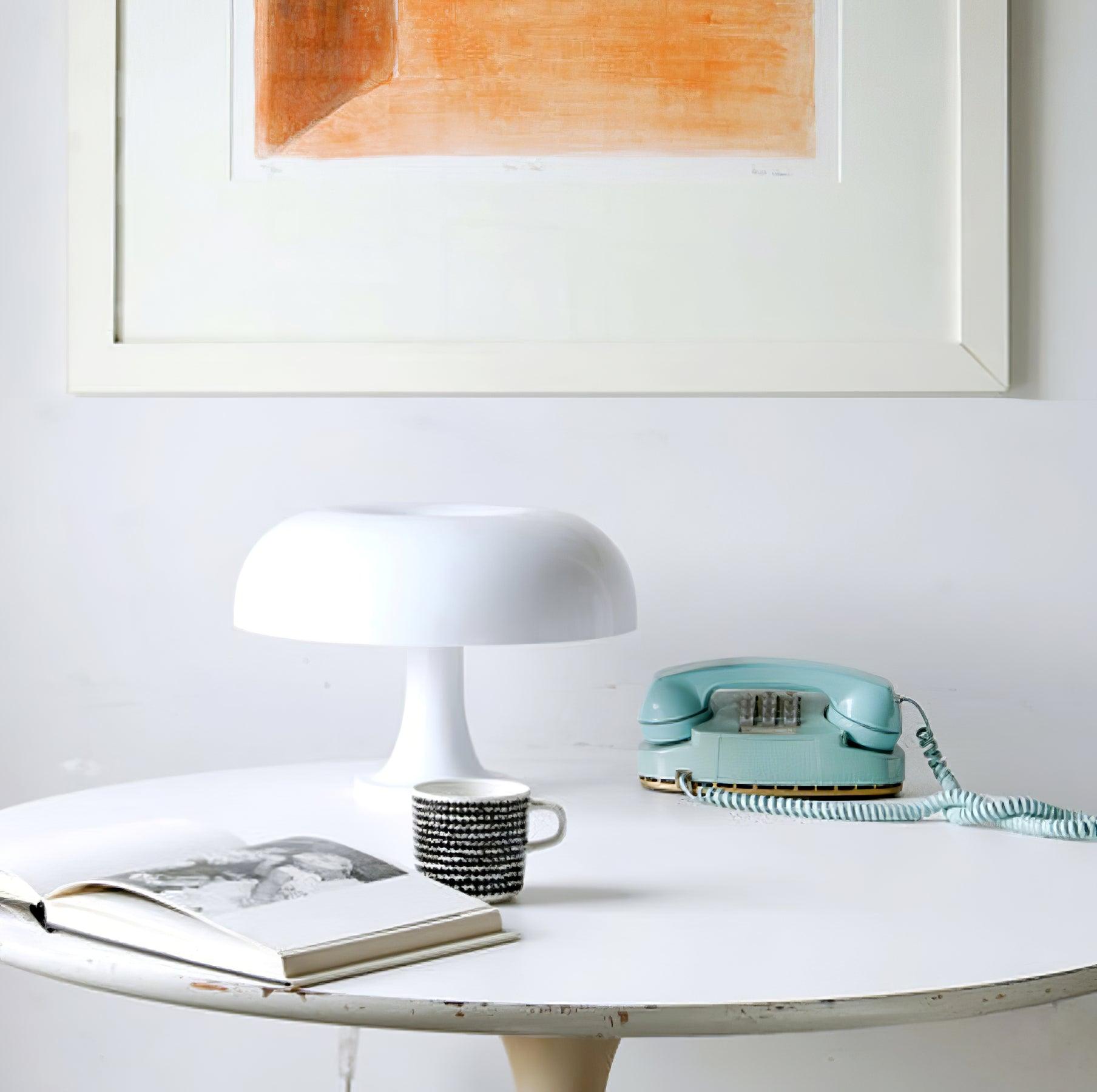 Orelielia Playful Retro Table Lamp