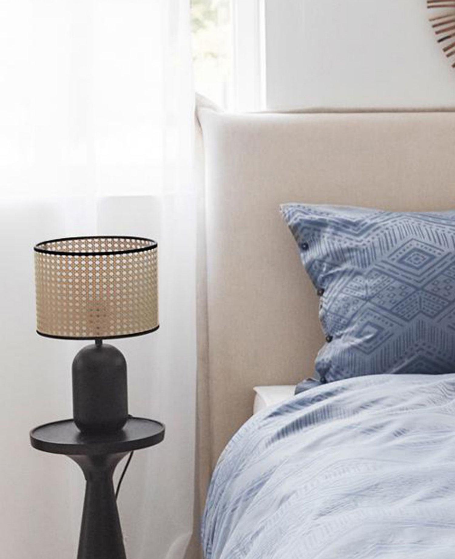 Ravarielle Modern Bamboo Table Lamp
