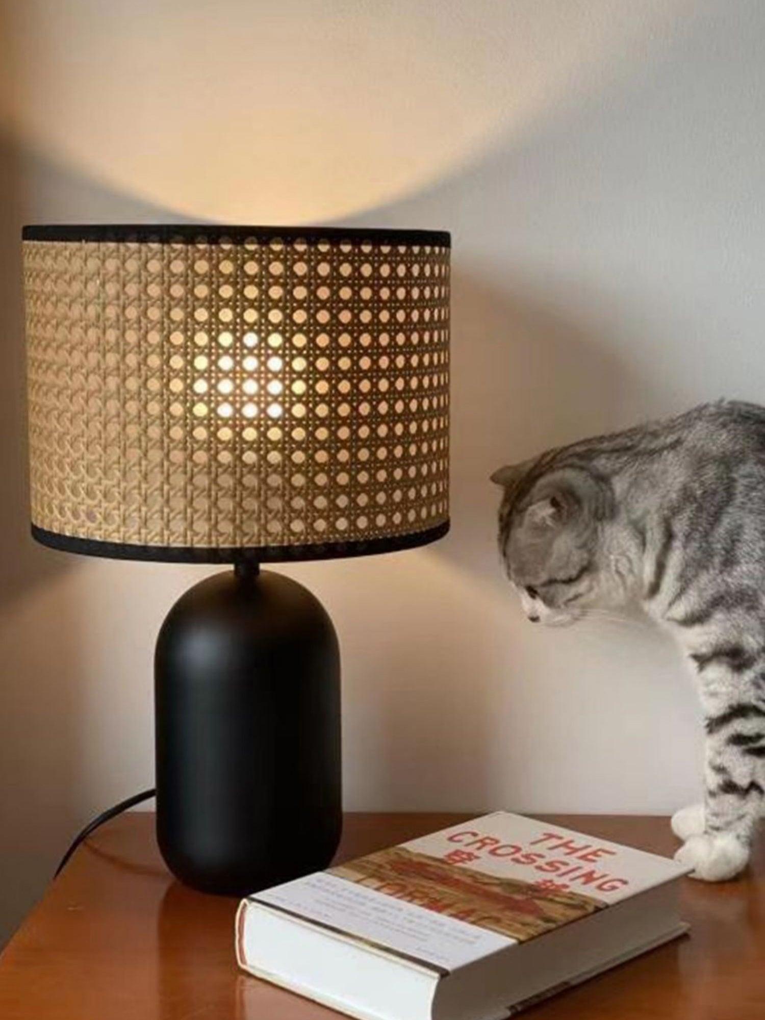 Ravarielle Modern Bamboo Table Lamp