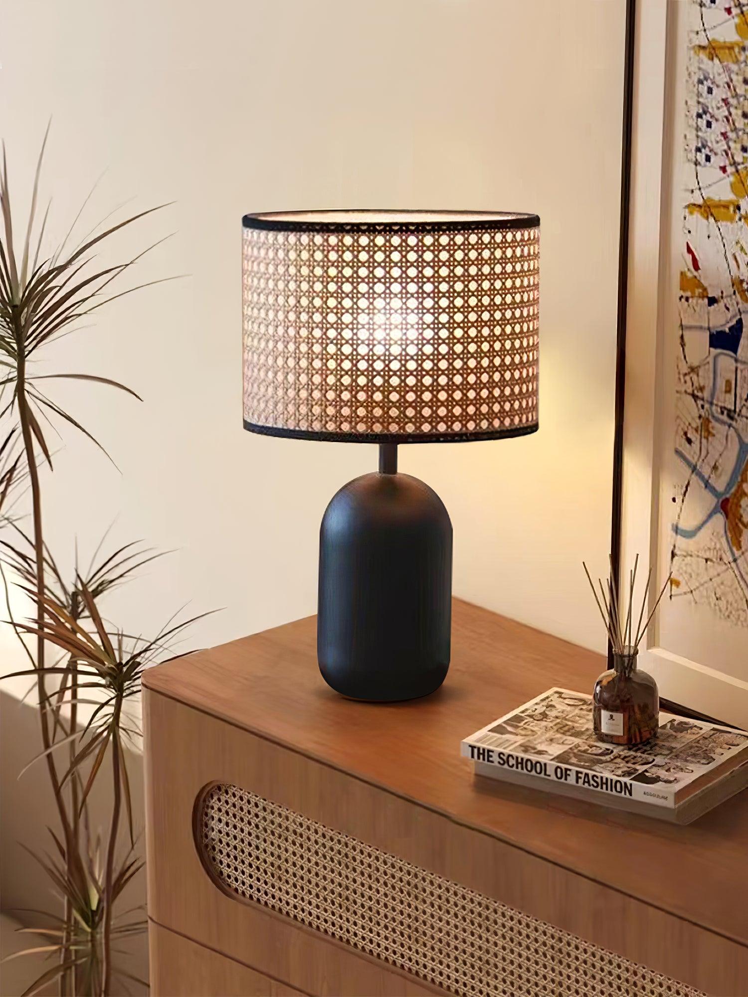 Ravarielle Modern Bamboo Table Lamp