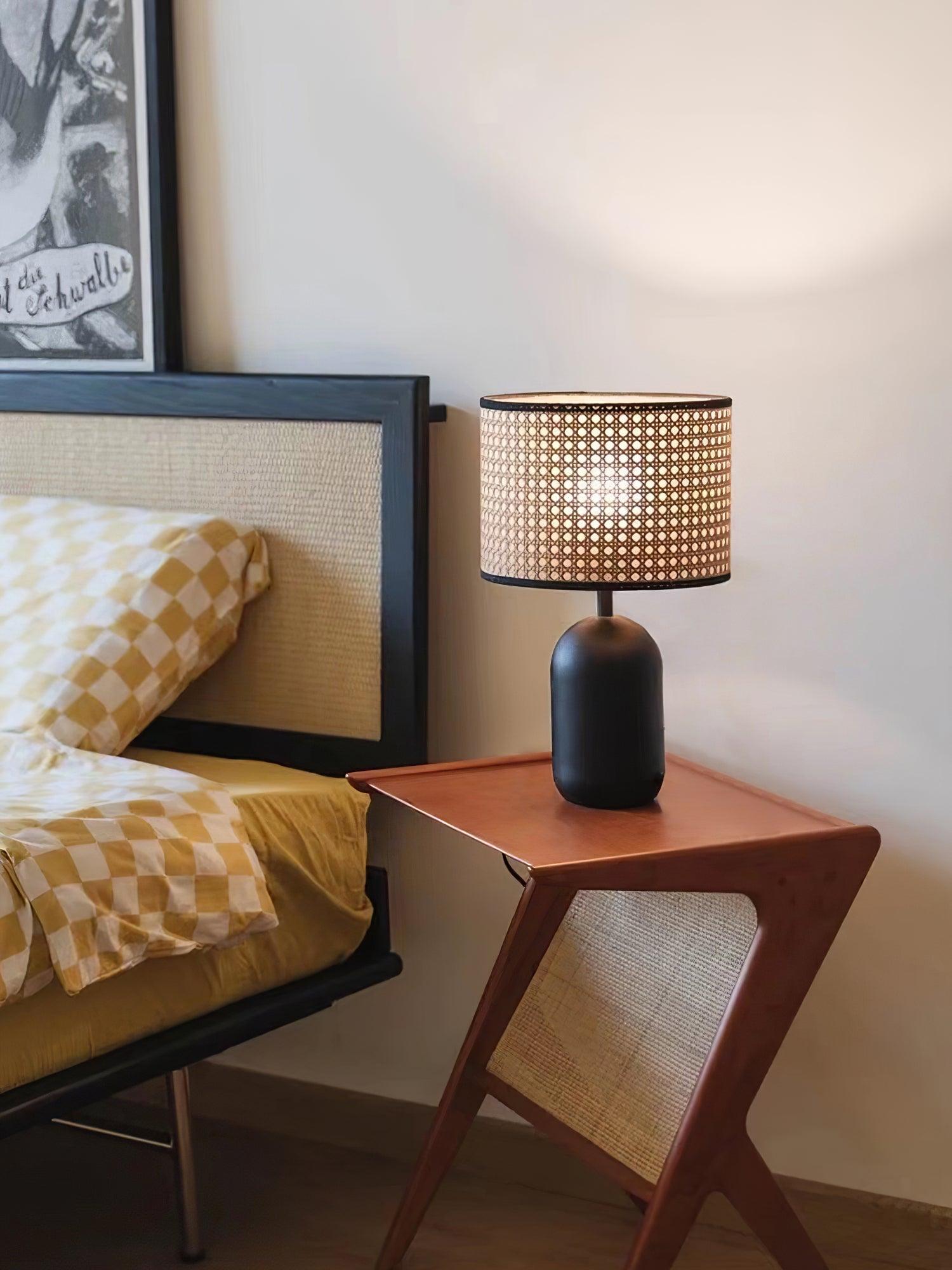 Ravarielle Modern Bamboo Table Lamp