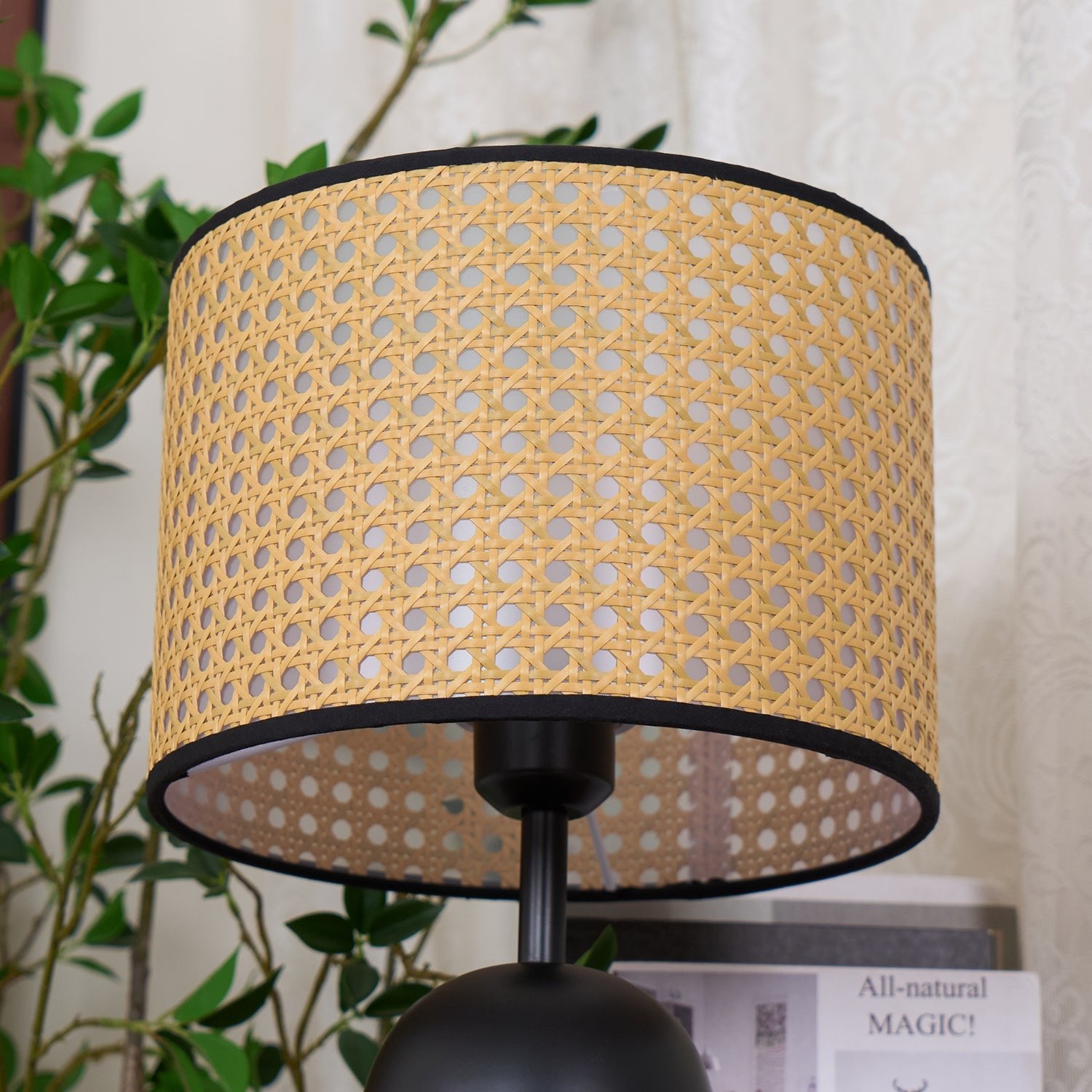 Ravarielle Modern Bamboo Table Lamp