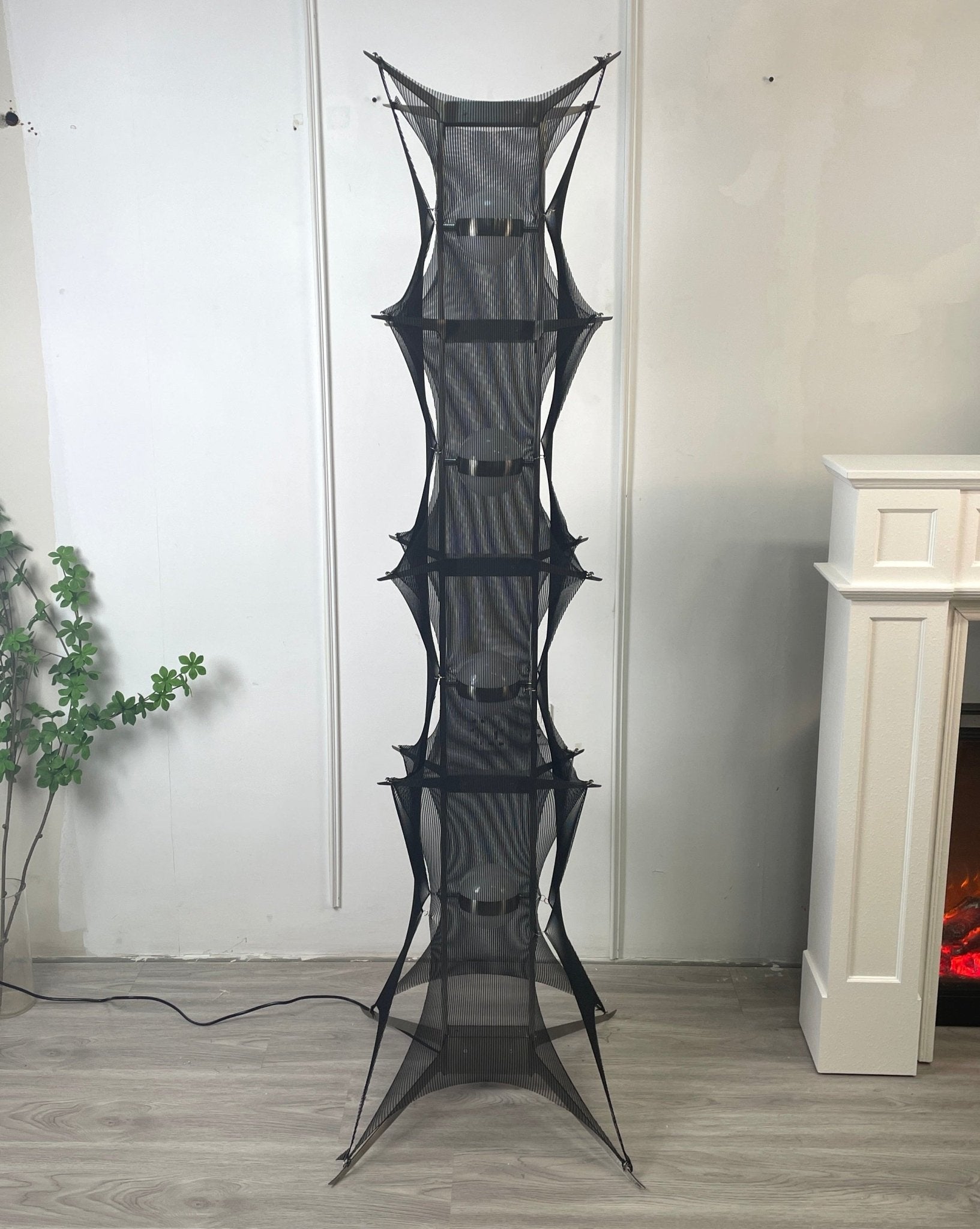 Miroia Modern Floor Lamp