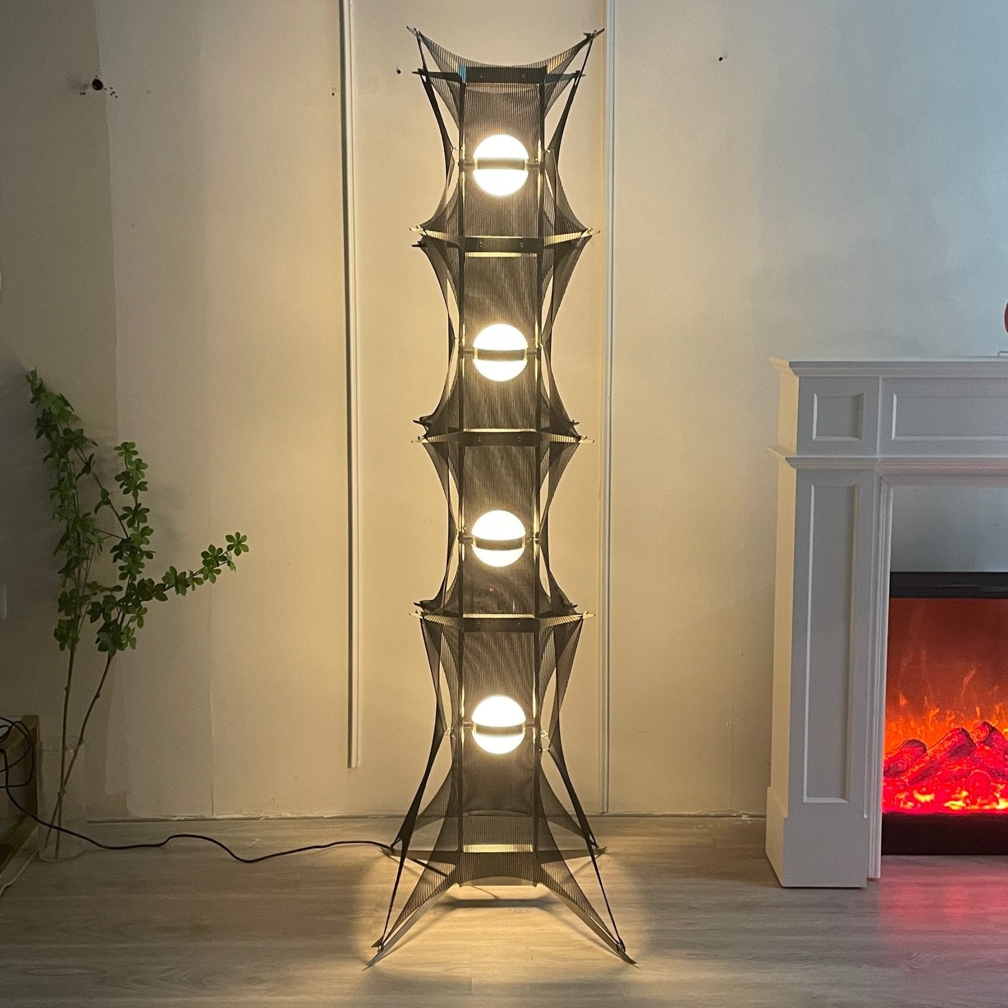 Miroia Modern Floor Lamp