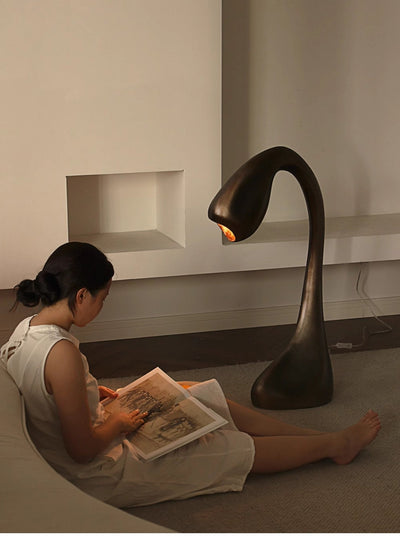 Kyns Sculptural Table Lamp