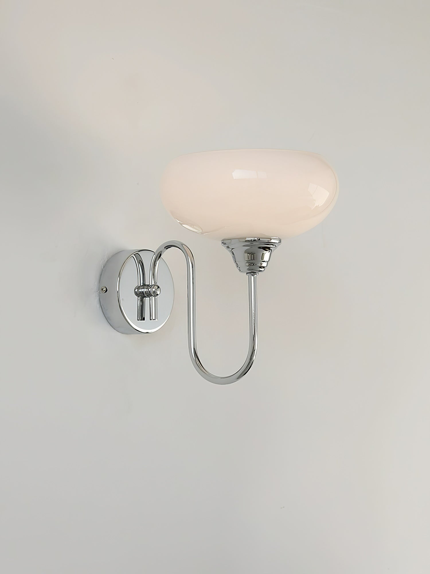 Ophaan Wall Light