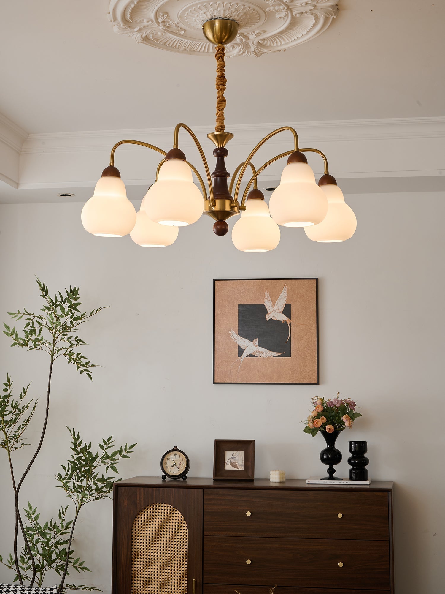 Novelle Traditional Elegance Vintage Wood Chandelier