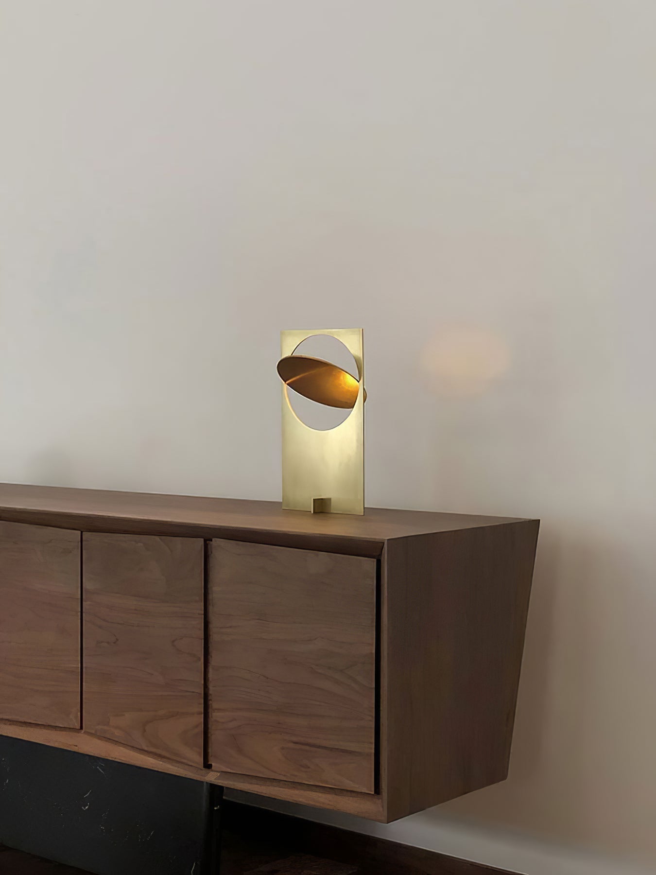 Dekle Table Lamp