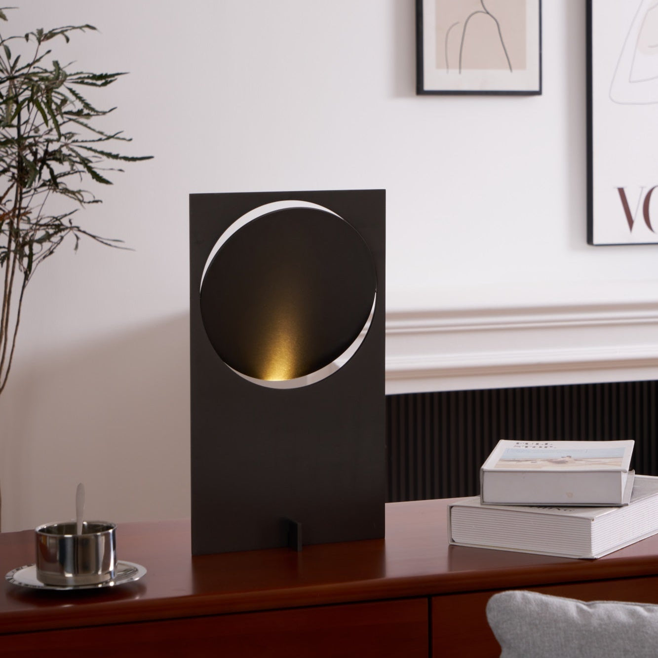 Terieriella Rotating Disc Table Lamp