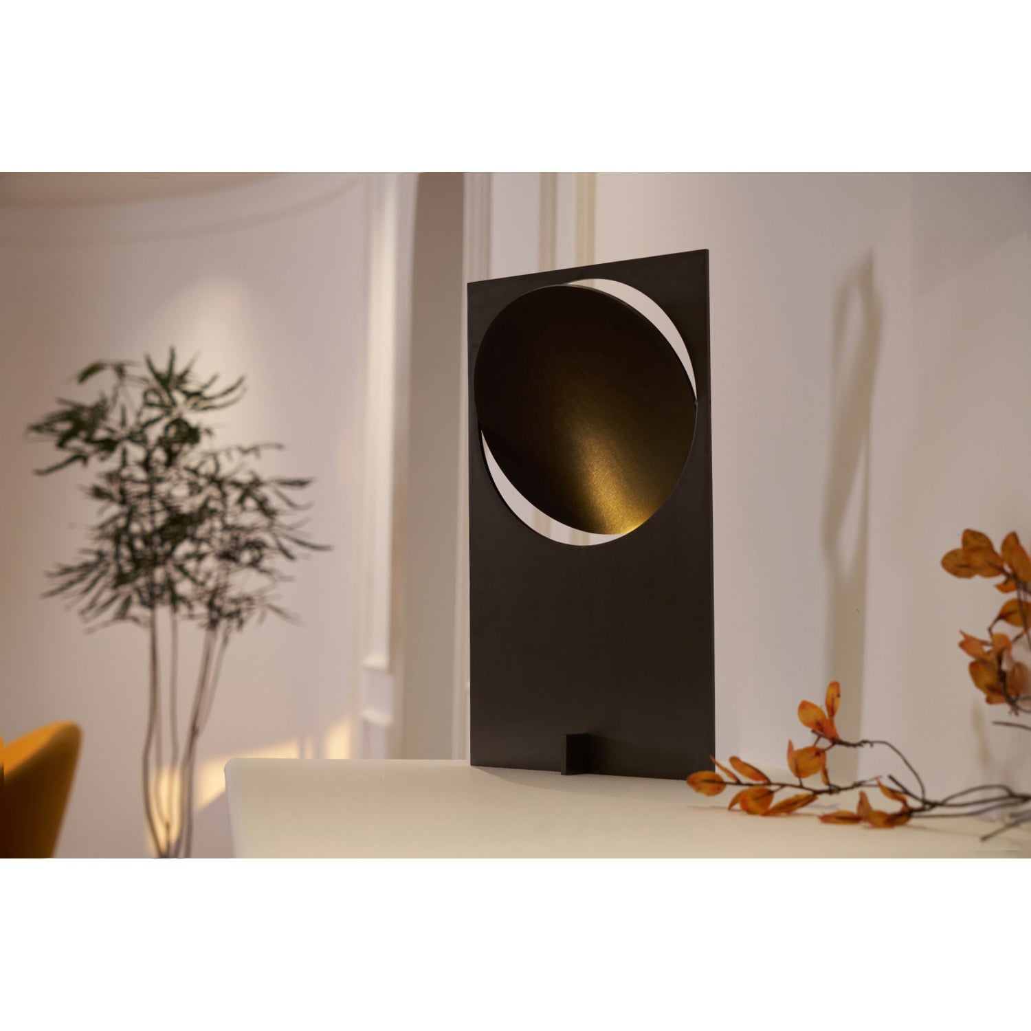 Dekle Table Lamp