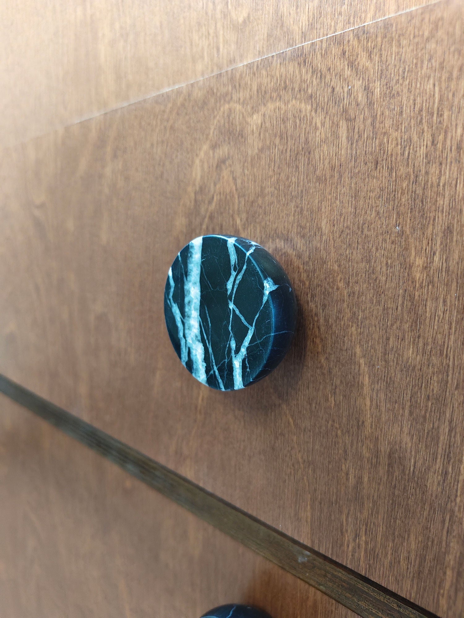 Nerarina Obsidian Core Marble Pull Handle