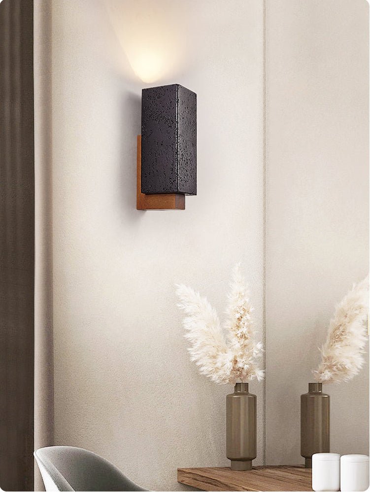 Viraanira Obsidian Glow Wall Light