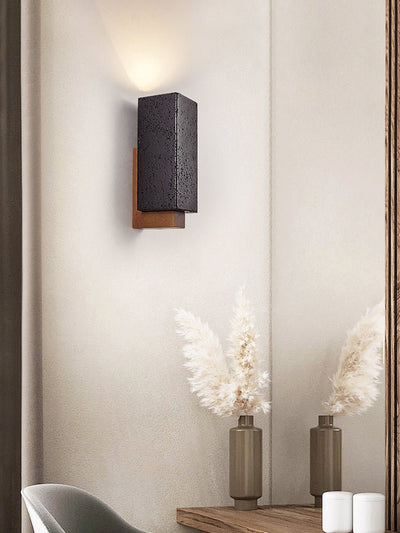 Viraanira Obsidian Glow Wall Light