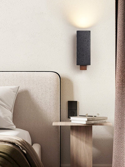 Viraanira Obsidian Glow Wall Light