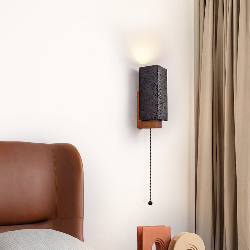 Viraanira Obsidian Glow Wall Light