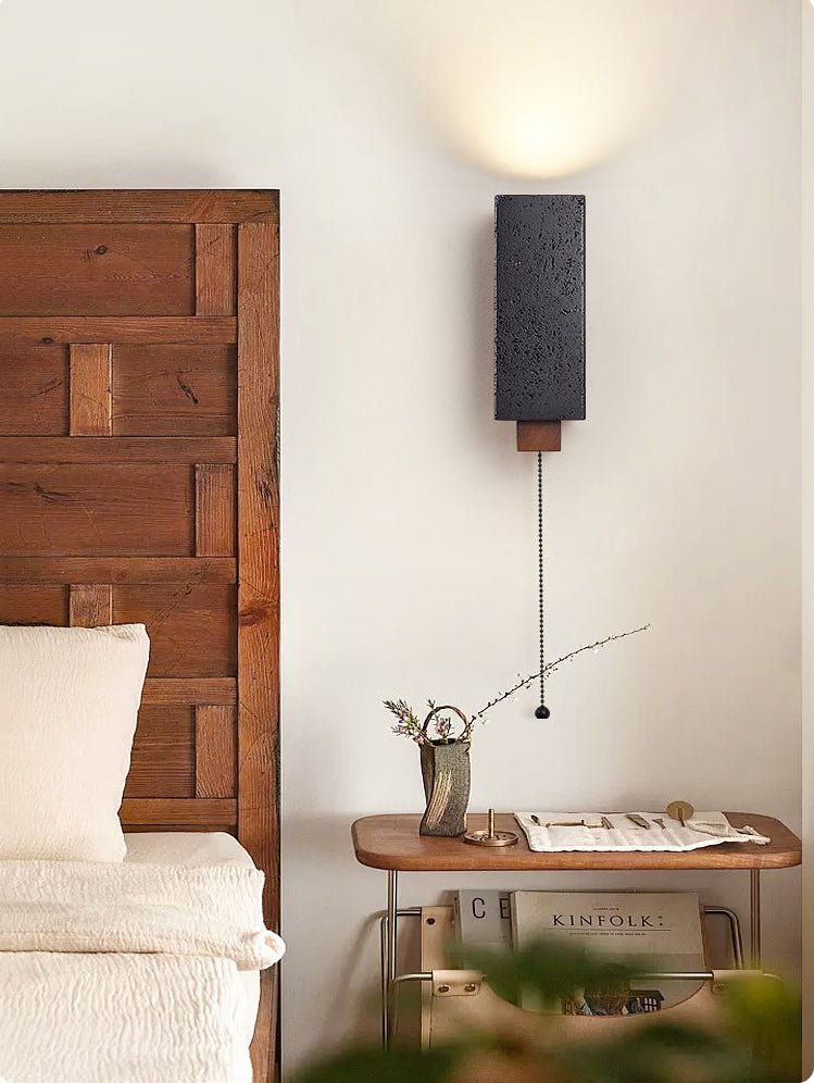 Viraanira Obsidian Glow Wall Light