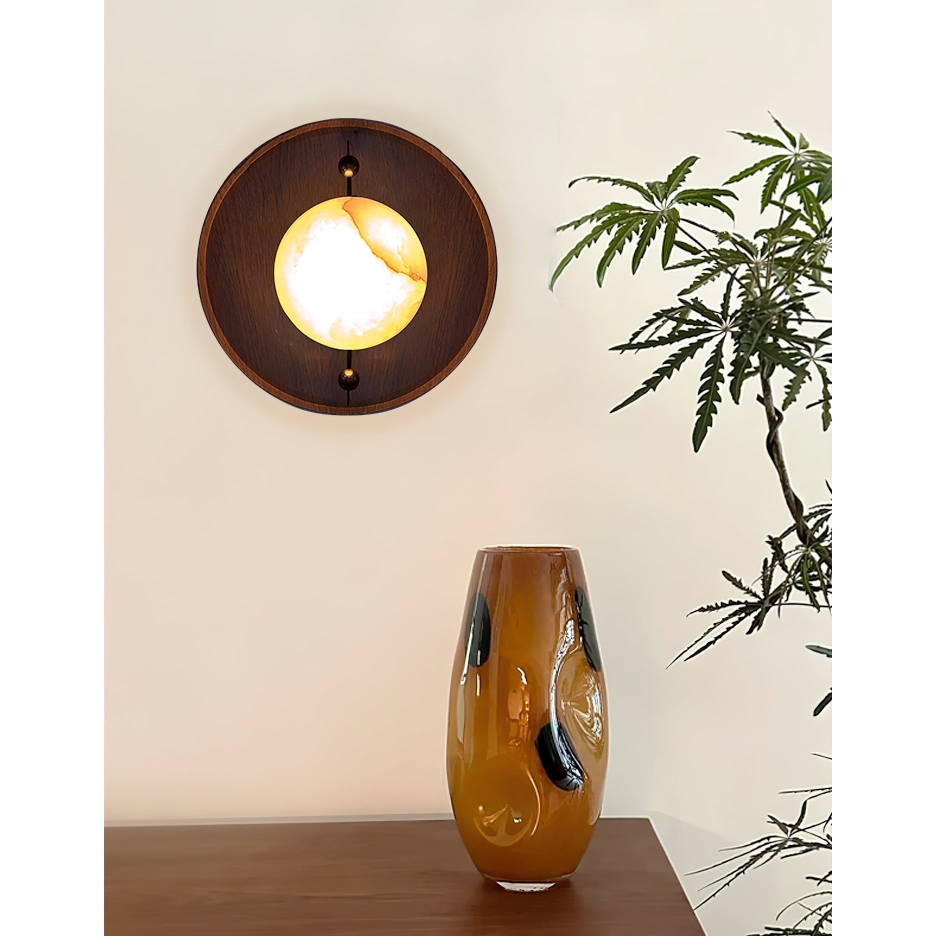 Evtala Wall Lamp